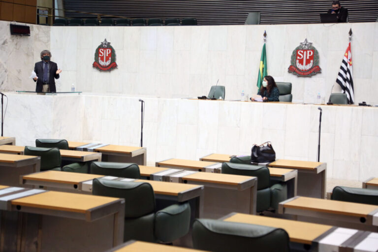 Auxílio estadual para trabalhadores da área da cultura é destaque na sessão de segunda-feira