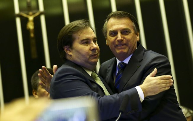 Bolsonaro chama de ‘fofoca’ possibilidade de Maia se tornar ministro
