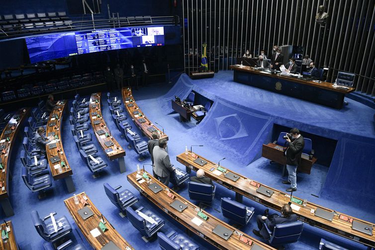 Senado aprova indicações para sete agências reguladoras