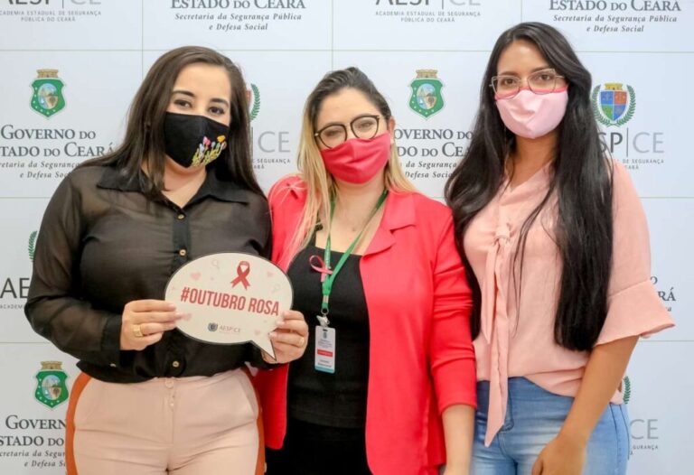 Servidoras da Aesp participam de ação alusiva à campanha Outubro Rosa