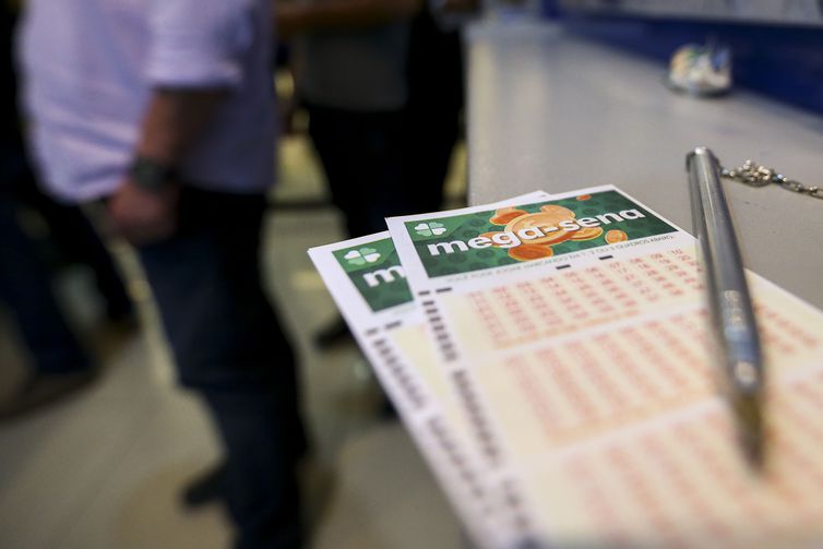 Mega-Sena acumula e pagará R$ 38 milhões no sábado