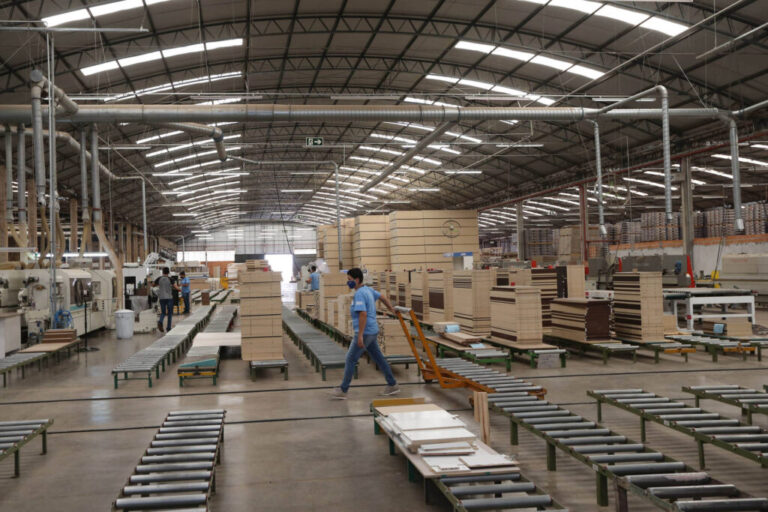 Município de Arapongas é o  maior produtor de móveis do país