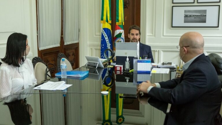 Governo dispensa cobrança de taxa temporária para abertura de novos negócios no RS