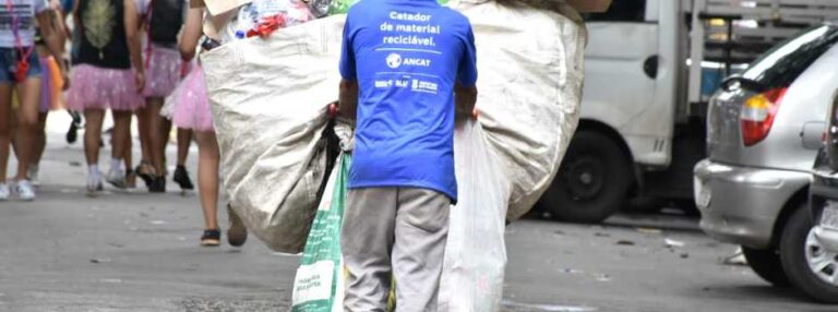 Associações de catadores começam a receber R$ 1,5 milhão do Bolsa Reciclagem