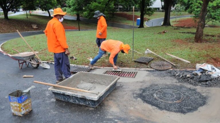 Chuva: Novacap em ação em vários pontos do DF