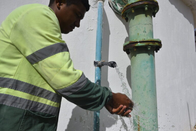 Cagece amplia abastecimento de água em quatro localidades de Aracati