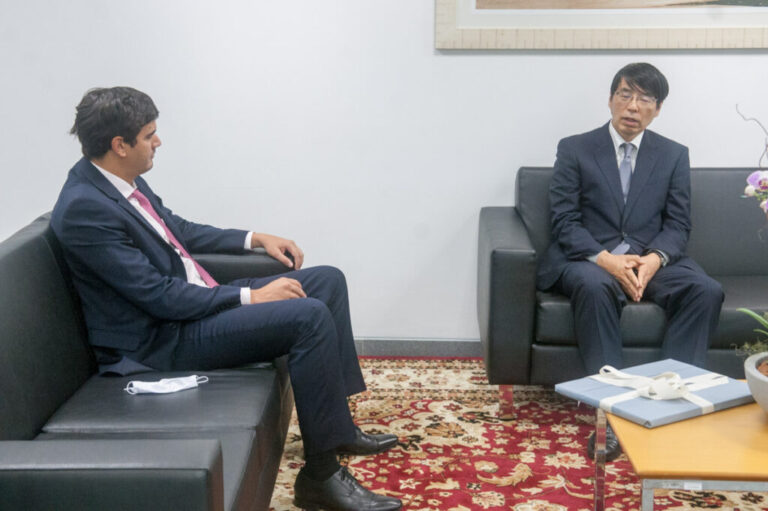 Prudente destaca potencialidades do DF em reunião com embaixador do Japão