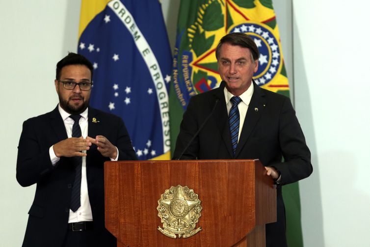 Bolsonaro: sucesso do governo depende do trabalho dos servidores