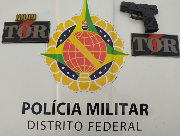PMDF prende um homem com uma arma na cintura em Planaltina