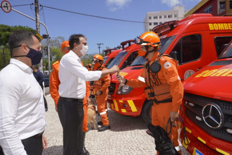 Com mais nove caminhões e viaturas, Bombeiros reforçam combate a incêndios e ações de busca e salvamento