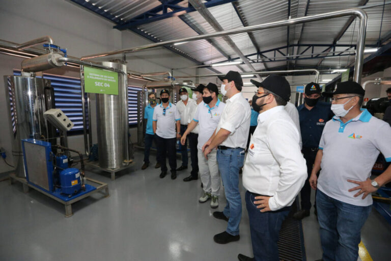 Inaugurada no Paraná primeira geradora que une biogás e sistema fotovoltaico