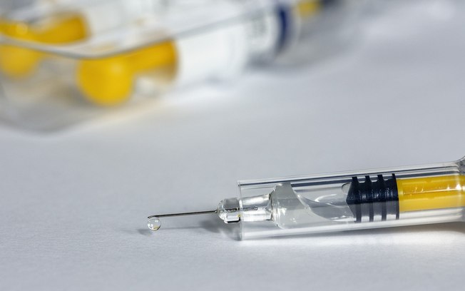 Rejeição à vacina cresce em quatro meses; 37% não sabem se tomariam