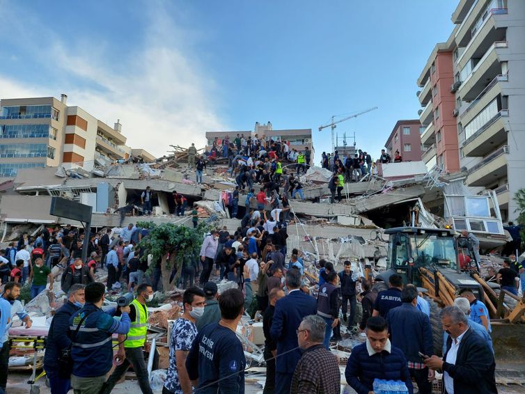 Forte terremoto atinge Mar Egeu, Turquia e Grécia