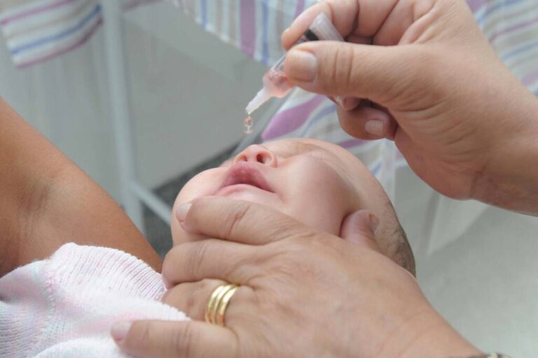 Paraná prorroga campanha para atingir meta de vacinação