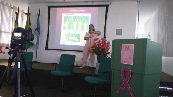 Outubro Rosa: Pefoce realiza evento sobre prevenção e tratamento do câncer de mama