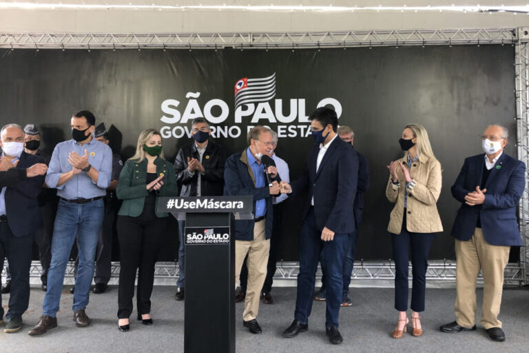 Governo entrega obras e autoriza pedidos de parlamentar