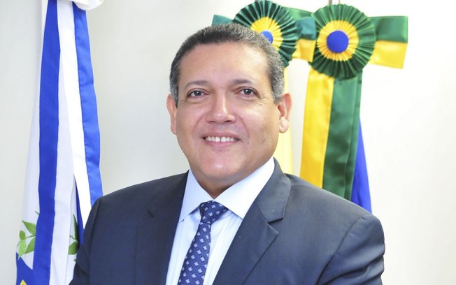 Indicado de Bolsonaro, Kassio Nunes toma posse como novo ministro do STF