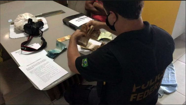 Fraudes ao seguro-desemprego em Alagoas são alvo de operação da PF