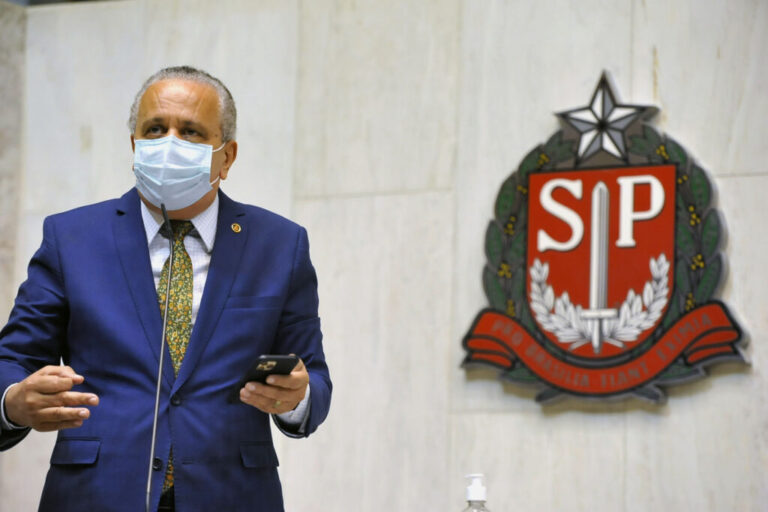 Tenente Nascimento comemora a retirada da pauta do STF da Adin sobre ideologia de gênero no PNE