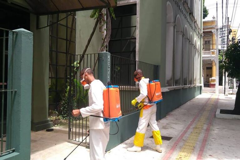 Seap retoma projeto de limpeza e desinfecção de órgãos públicos