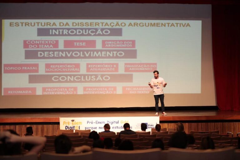 Projeto do Governo prepara estudantes para o Exame Nacional do Ensino Médio