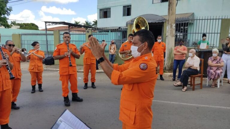 Música de qualidade alegra o Lar do Idoso em Planaltina