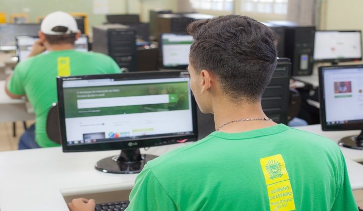 Atualização Cadastral dos estudantes da REE segue neste mês de novembro