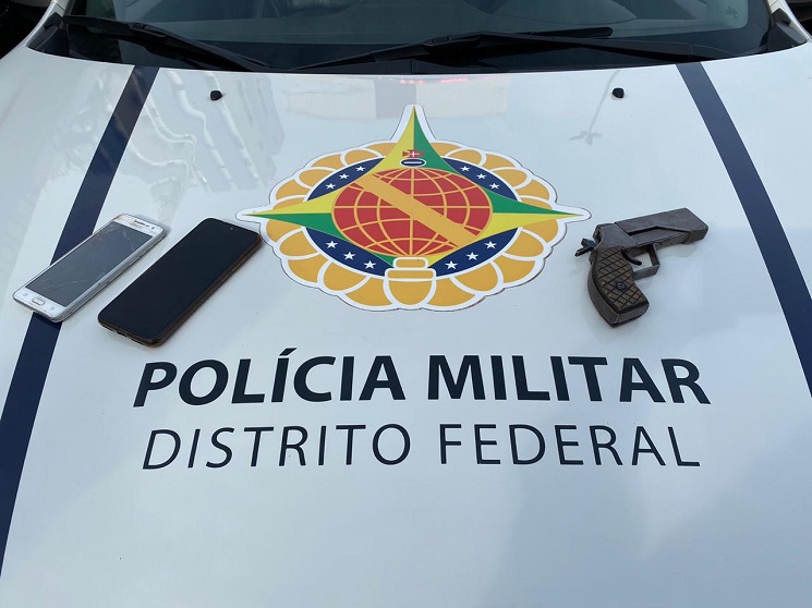 “De novo?” Ladrão de paradas de ônibus é preso pela PMDF
