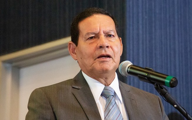Mourão: Brasil pode comprar vacina da Pfizer contra Covid-19