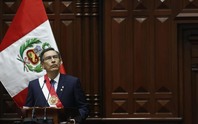 Peru tem manifestações intensas após aprovação de impeachment no Congresso