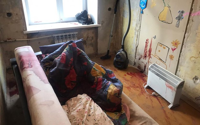 Jovem escapa de massacre em festa ao se fingir de morta sob pilha de corpos