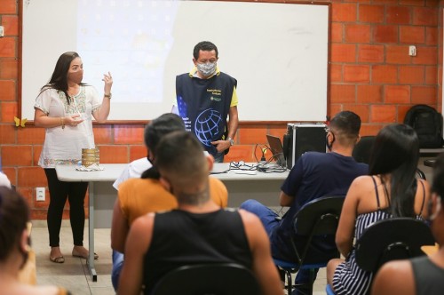 Prosamim capacita jovens do parque residencial Mestre Chico 2 em curso de Almoxarifado