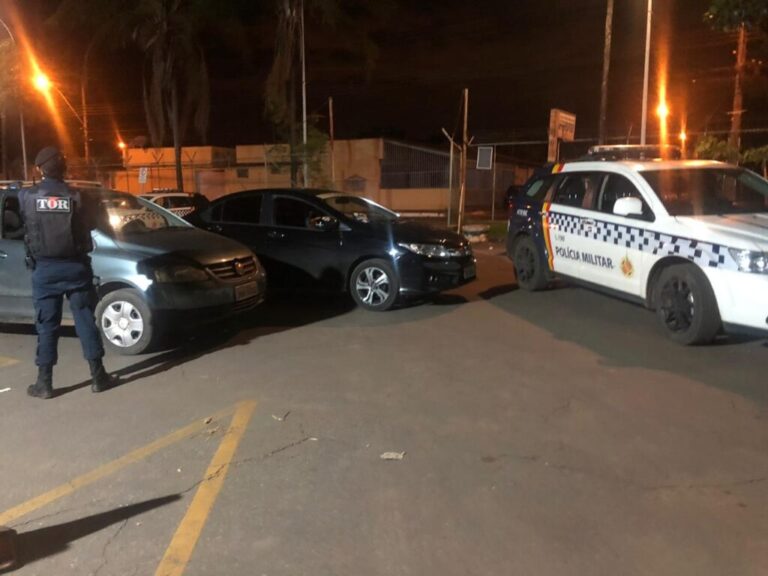 PMDF recupera veículos roubados após perseguição no Gama