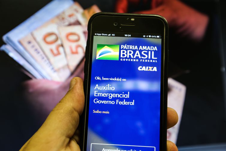 Beneficiários nascidos em junho recebem hoje auxílio emergencial