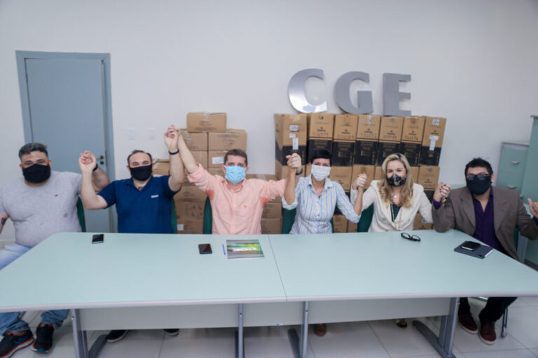 Controladoria Geral do Estado recebe doação de computadores do IBGE no Acre