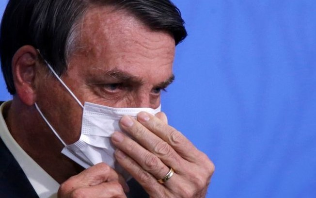 Trump derrotado, Flávio denunciado, vacina e outras “nuvens” sobre Bolsonaro