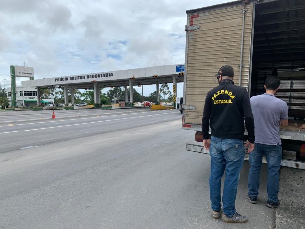 Operação fiscal registra transporte ilegal de mercadorias em Florianópolis