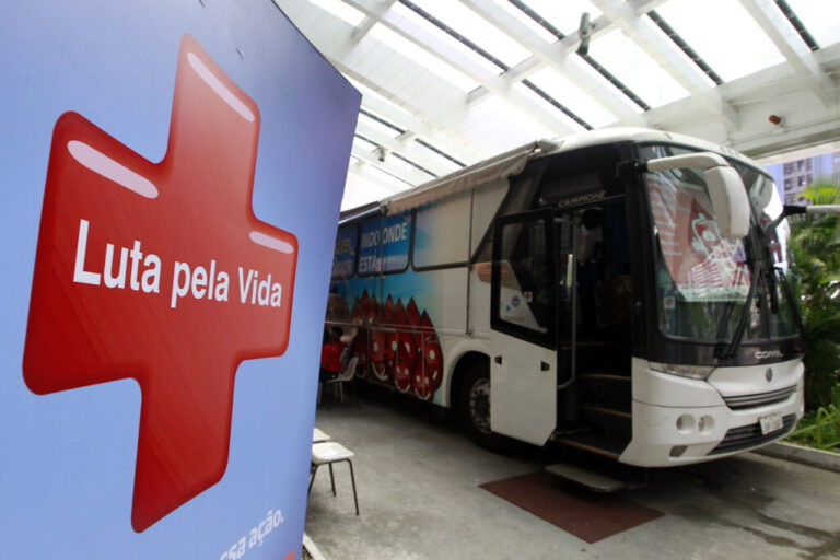 Hospital da Mulher recebe Hemóvel e realiza coleta de sangue e cadastro de medula óssea