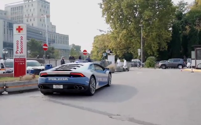 Policia italiana usa viatura Lamborghini para percorrer 500 km em duas horas