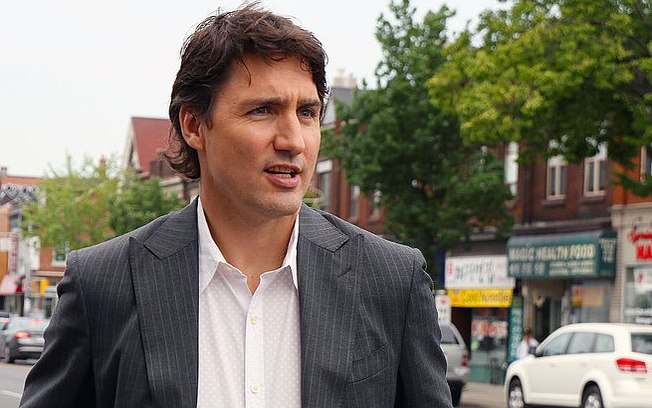 Canadá pode ficar sem Natal se não controlar a Covid-19, diz primeiro-ministro
