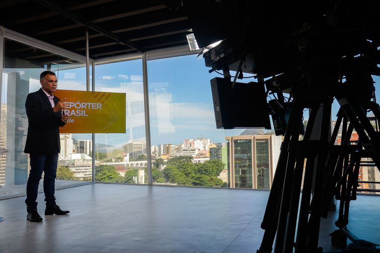 TV Brasil reestreia Repórter Brasil Tarde em novo estúdio