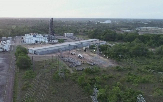 No 15° dia de apagão, geradores chegam ao Amapá para garantir retorno da energia