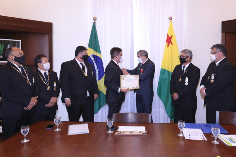 Gladson Cameli é homenageado pela Potência Maçônica Grande Oriente do Brasil