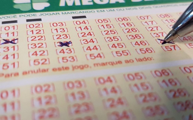 Veja os números da Mega-Sena desta quarta-feira (18); prêmio é de R$ 48 milhões