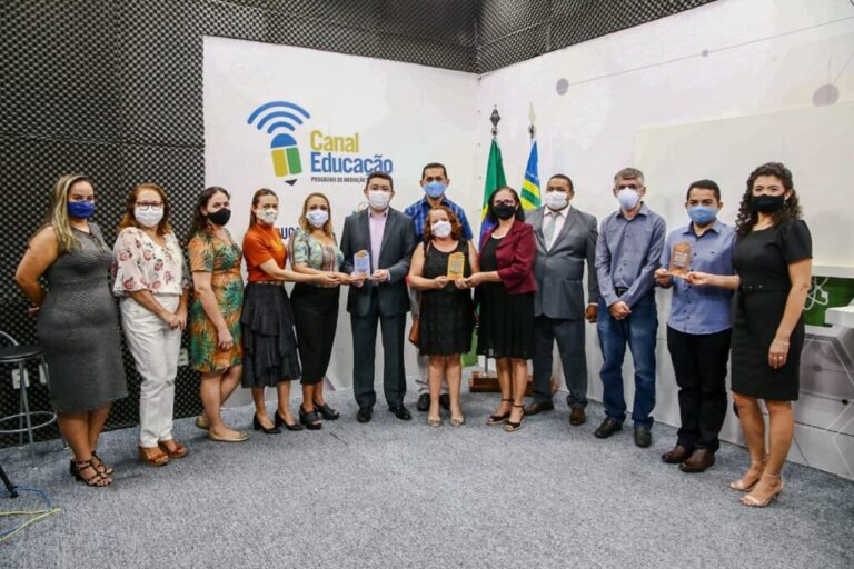 Escolas recebem o Prêmio de Gestão 2020