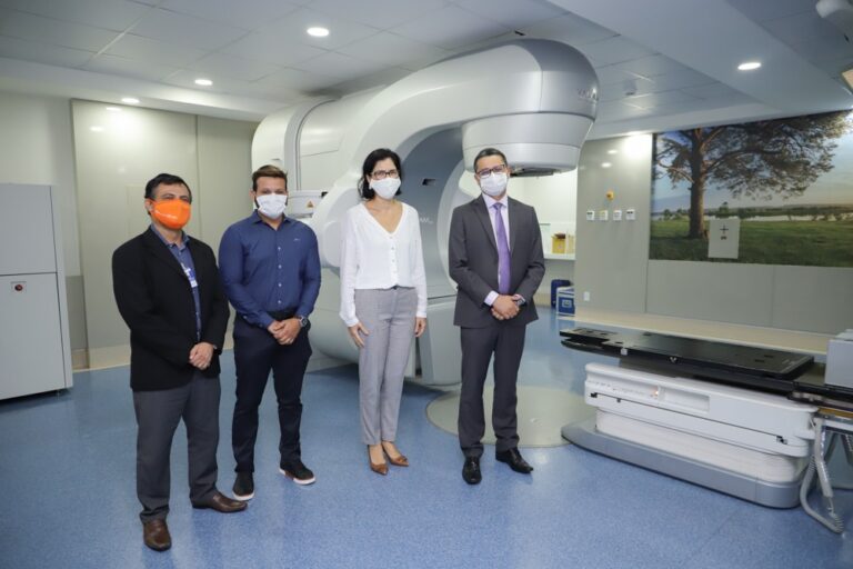 Governo firma contrato com o Hospital São Domingos para a realização de radioterapia e cirurgias especializadas