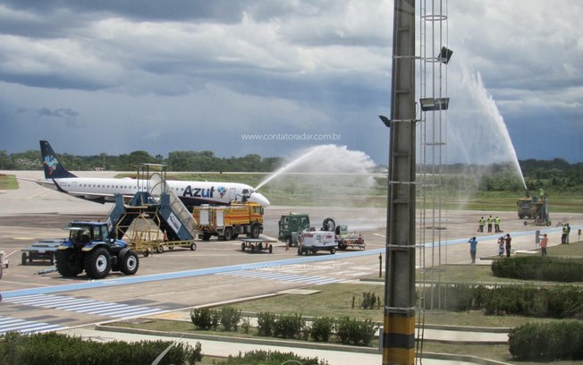 Azul inicia operações cargueiras regulares para Rio Branco com Embraer 195