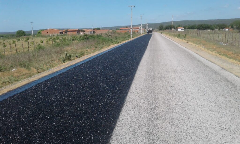 Obras da rodovia que liga Mauriti à Divisa CE/PB está próximo a 80% de apronto
