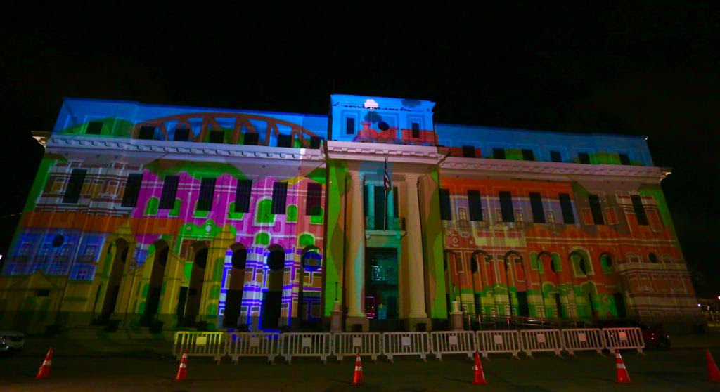 Vídeo mapping: prédio da Reffsa tem show de cores, luzes e som neste fim de semana