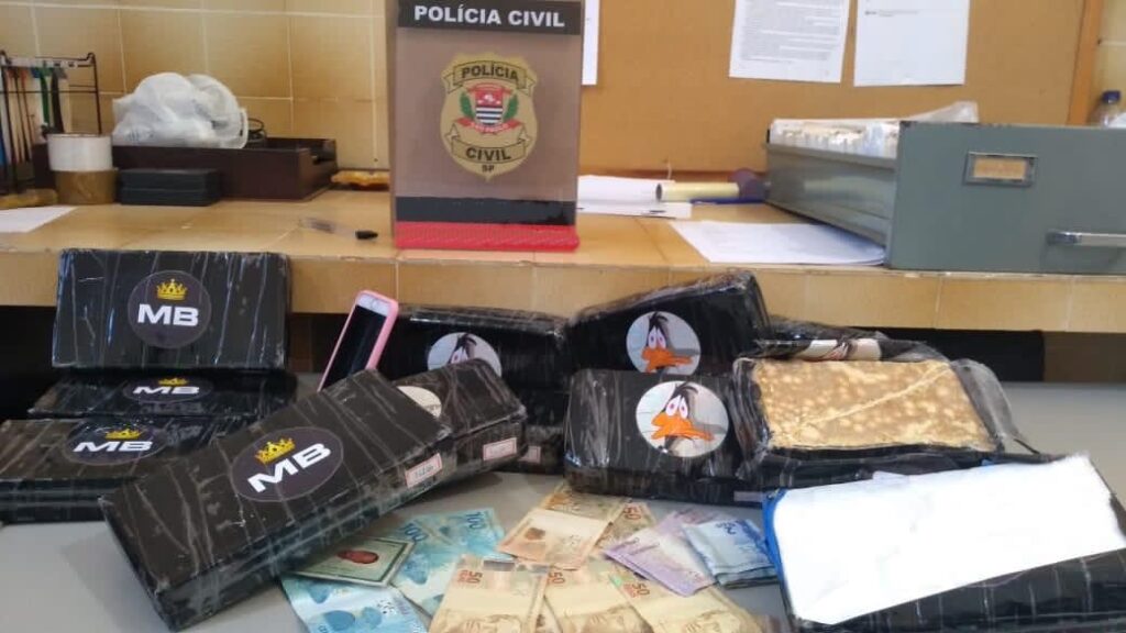 Polícia Civil prende homem com 16 kg de drogas em Botucatu